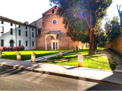 Chiostro di Santa Maria della Consolazione - Ferrara