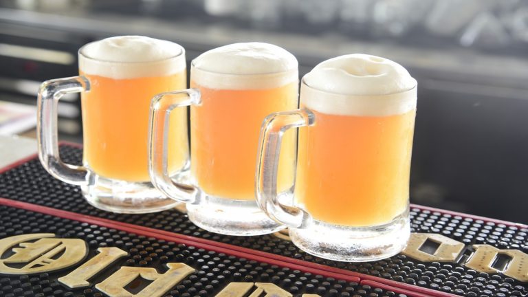 Quanta birra si può bere al giorno? Tutta la verità sul suo consumo! Quanta birra si può bere al giorno? Tutta la verità sul suo consumo!